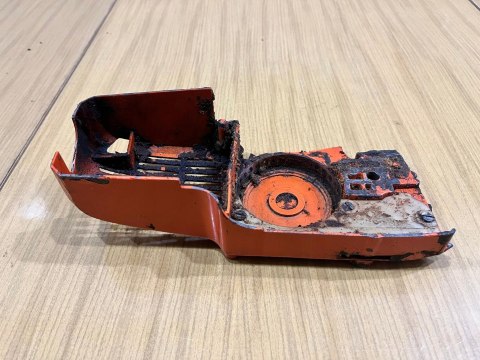 STIHL 011 AV OSŁONA OBUDOWA POKRYWA STIHL 011 AV OSŁONA OBUDOWA POKRYWA