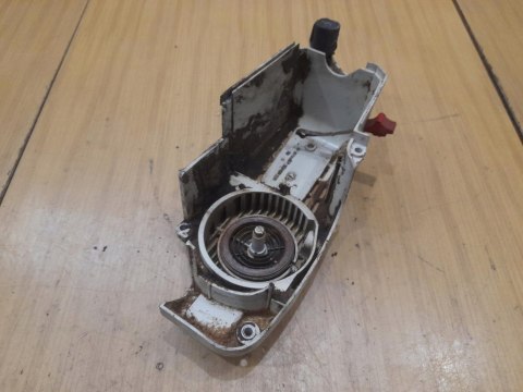 STIHL 012 AV OBUDOWA OSŁONA SZARPAK STARTER STIHL 012 AV OBUDOWA OSŁONA SZARPAK STARTER