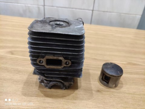 STIHL 015 AV CYLINDER TŁOK KOMPLET STIHL 015 AV CYLINDER TŁOK KOMPLET