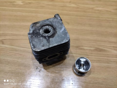 STIHL 015 AV CYLINDER TŁOK KOMPLET STIHL 015 AV CYLINDER TŁOK KOMPLET
