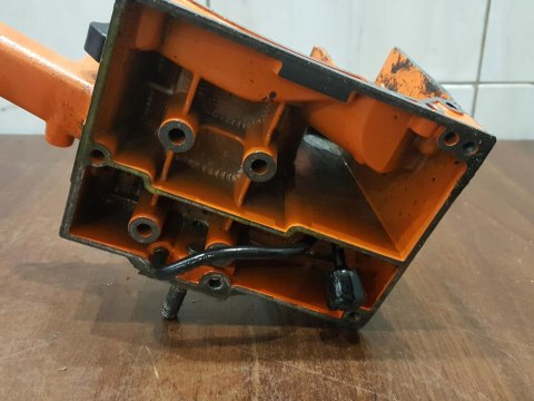 STIHL 015 AV LQ KARTER OBUDOWA BLOK SILNIKA STIHL 015 AV LQ KARTER OBUDOWA BLOK SILNIKA