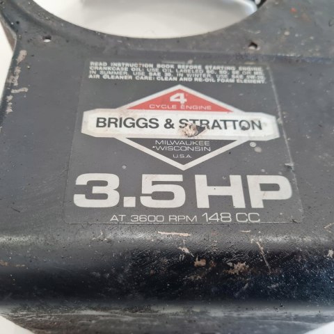 BRIGGS & STRATTON 3,5 HP OSŁONA OBUDOWA POKRYWA KORPUS BRIGGS & STRATTON 3,5 HP OSŁONA OBUDOWA POKRYWA KORPUS