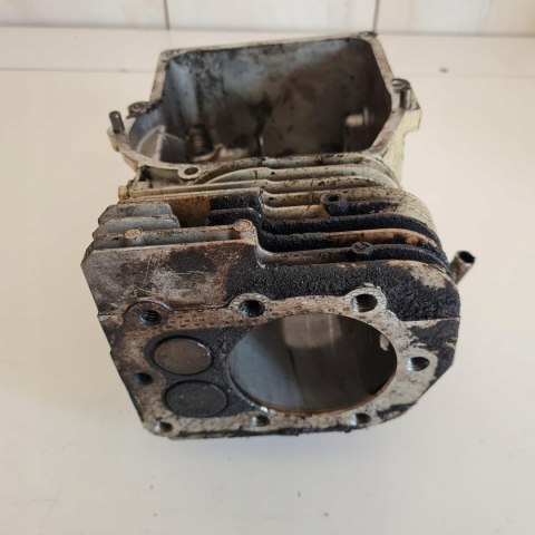 BRIGGS & STRATTON 4HP KARTER CYLINDER TŁOK BLOK KPL BRIGGS & STRATTON 4HP KARTER CYLINDER TŁOK BLOK KPL