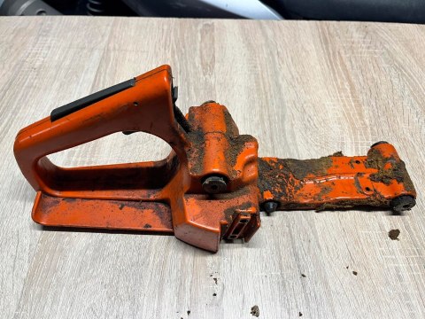 HUSQVARNA 36 RĄCZKA GAZU UCHWYT ZBIORNIK OBUDOWA HUSQVARNA 36 RĄCZKA GAZU UCHWYT ZBIORNIK OBUDOWA
