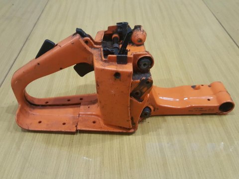 HUSQVARNA 44 RĄCZKA GAZU OBUDOWA ZBIORNIK UCHWYT HUSQVARNA 44 RĄCZKA GAZU OBUDOWA ZBIORNIK UCHWYT
