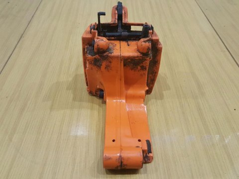 HUSQVARNA 44 RĄCZKA GAZU OBUDOWA ZBIORNIK UCHWYT HUSQVARNA 44 RĄCZKA GAZU OBUDOWA ZBIORNIK UCHWYT