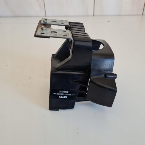 MTD BLACK-LINE 3146B UCHWYT MOCOWANIE OBUDOWA MTD BLACK-LINE 3146B UCHWYT MOCOWANIE OBUDOWA