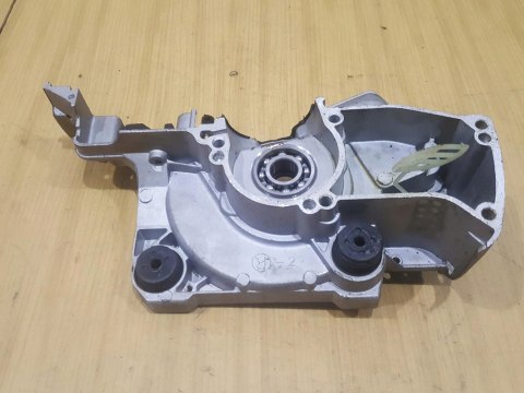 MTD GCS 4600/45 KARTER OBUDOWA SILNIKA KORPUS MTD GCS 4600/45 KARTER OBUDOWA SILNIKA KORPUS