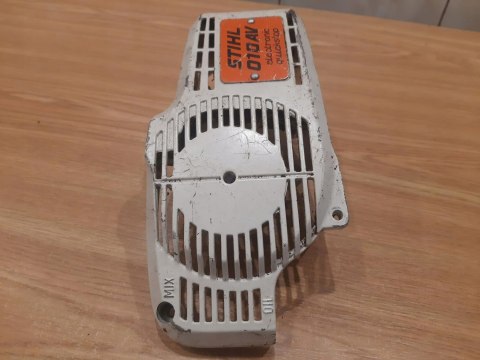 STIHL 010 AV OSŁONA OBUDOWA SZARPAKA STARTERA STIHL 010 AV OSŁONA OBUDOWA SZARPAKA STARTERA