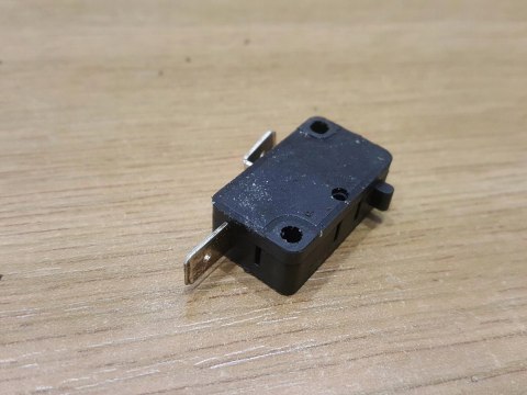 BOSCH ART 26-18 LI WŁĄCZNIK PRZEŁĄCZNIK BOSCH ART 26-18 LI WŁĄCZNIK PRZEŁĄCZNIK