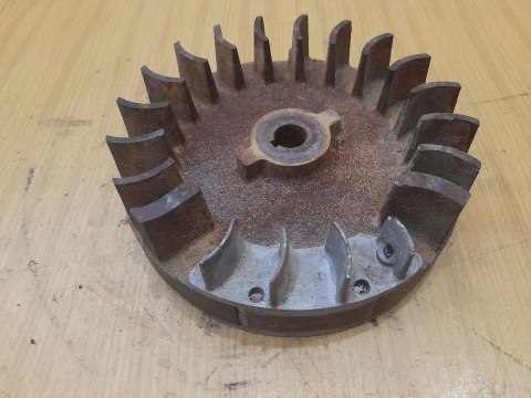 BOUYER 111 BRIGGS 5HP KOŁO MAGNESOWE MAGNETO BOUYER 111 BRIGGS 5HP KOŁO MAGNESOWE MAGNETO