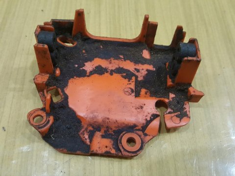 HUSQVARNA 346 353 OSŁONA OBUDOWA POKRYWA HUSQVARNA 346 353 OSŁONA OBUDOWA POKRYWA