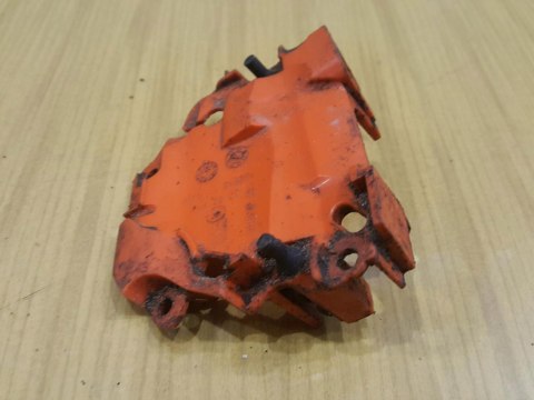 HUSQVARNA 346 353 OSŁONA OBUDOWA POKRYWA HUSQVARNA 346 353 OSŁONA OBUDOWA POKRYWA