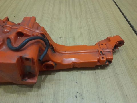 HUSQVARNA 350 RĄCZKA GAZU OBUDOWA ZBIORNIK UCHWYT HUSQVARNA 350 RĄCZKA GAZU OBUDOWA ZBIORNIK UCHWYT
