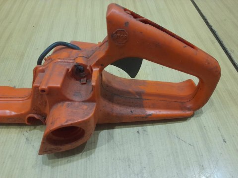 HUSQVARNA 350 RĄCZKA GAZU OBUDOWA ZBIORNIK UCHWYT HUSQVARNA 350 RĄCZKA GAZU OBUDOWA ZBIORNIK UCHWYT