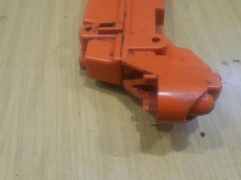 HUSQVARNA 350 RĄCZKA GAZU OBUDOWA ZBIORNIK UCHWYT HUSQVARNA 350 RĄCZKA GAZU OBUDOWA ZBIORNIK UCHWYT