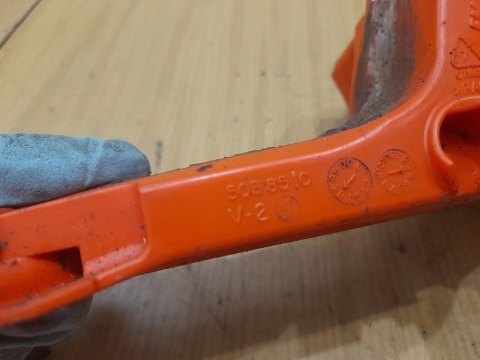 HUSQVARNA 350 RĄCZKA GAZU RĘKOJEŚĆ ZBIORNIK UCHWYT HUSQVARNA 350 RĄCZKA GAZU RĘKOJEŚĆ ZBIORNIK UCHWYT