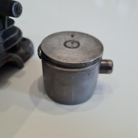 HUSQVARNA 36 CYLINDER TŁOK ORYGINAŁ KOMPLET HUSQVARNA 36 CYLINDER TŁOK ORYGINAŁ KOMPLET