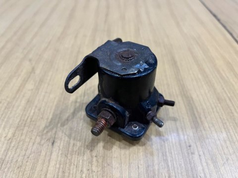 MTD 820 BRIGGS 16HP PRZEKAŹNIK STYCZNIK SOLENOID MTD 820 BRIGGS 16HP PRZEKAŹNIK STYCZNIK SOLENOID