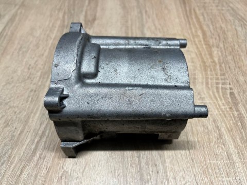 MTD 990 KARTER OBUDOWA SILNIKA KORPUS MTD 990 KARTER OBUDOWA SILNIKA KORPUS