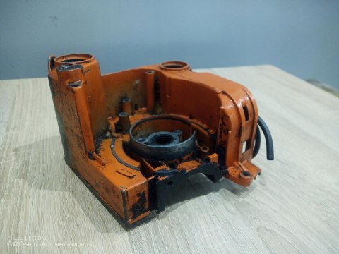 STIHL 009 010 011 012 KARTER OBUDOWA SILNIKA BLOK STIHL 009 010 011 012 KARTER OBUDOWA SILNIKA BLOK