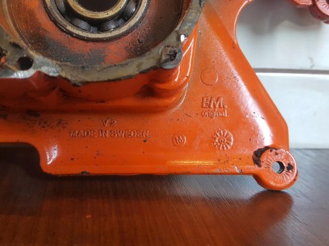 HUSQVARNA 281 XP KARTER POŁÓWKA OBUDOWA SILNIKA HUSQVARNA 281 XP KARTER POŁÓWKA OBUDOWA SILNIKA