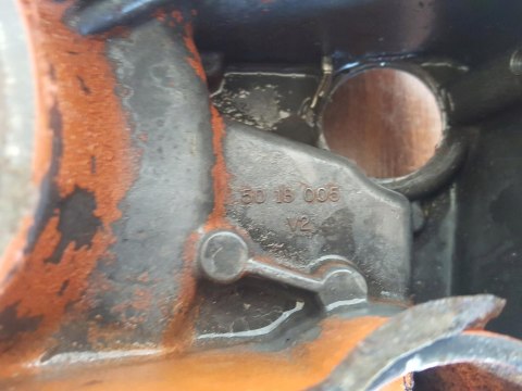 HUSQVARNA 281 XP KARTER POŁÓWKA OBUDOWA SILNIKA HUSQVARNA 281 XP KARTER POŁÓWKA OBUDOWA SILNIKA