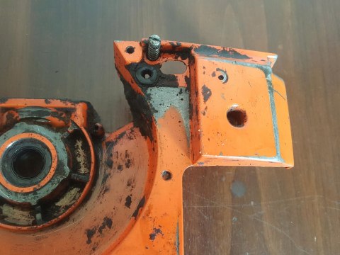HUSQVARNA 281 XP KARTER POŁÓWKA OBUDOWA SILNIKA HUSQVARNA 281 XP KARTER POŁÓWKA OBUDOWA SILNIKA
