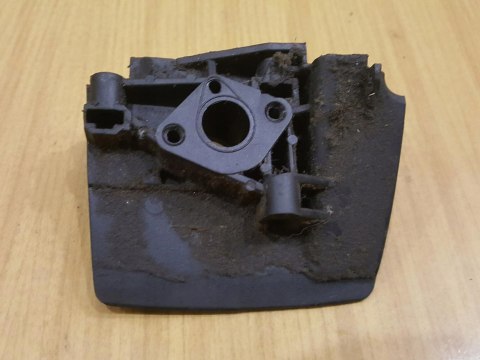 HUSQVARNA 325 HE3 KRÓCIEC PODSTAWA MOCOWANIE HUSQVARNA 325 HE3 KRÓCIEC PODSTAWA MOCOWANIE