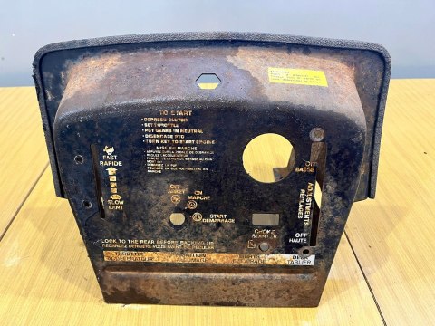 MTD 820 BRIGGS 16HP KONSOLA KIEROWNICY OBUDOWA MTD 820 BRIGGS 16HP KONSOLA KIEROWNICY OBUDOWA