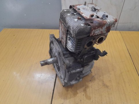 STIGA V401 HST BRIGGS & STRATTON 12HP SILNIK STIGA V401 HST BRIGGS & STRATTON 12HP SILNIK