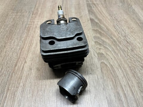 BLUE MAX 6595 CYLINDER TŁOK ORYGINAŁ KOMPLET BLUE MAX 6595 CYLINDER TŁOK ORYGINAŁ KOMPLET