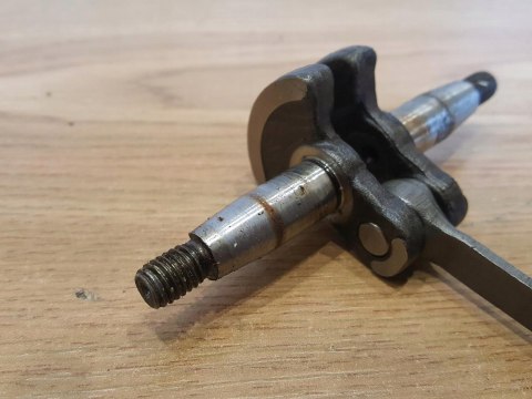 HUSQVARNA 25R WAŁ KORBOWY KORBOWÓD HUSQVARNA 25R WAŁ KORBOWY KORBOWÓD