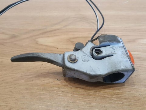HUSQVARNA 25R WŁĄCZNIK PRZEŁĄCZNIK OBUDOWA UCHWYT HUSQVARNA 25R WŁĄCZNIK PRZEŁĄCZNIK OBUDOWA UCHWYT