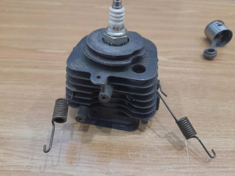 HUSQVARNA 26 LC CYLINDER TŁOK ORYGINAŁ KOMPLET HUSQVARNA 26 LC CYLINDER TŁOK ORYGINAŁ KOMPLET