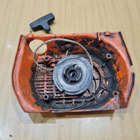 HUSQVARNA 265 RX SZARPAK STARTER ROZRUSZNIK OBUDOWA OSŁONA HUSQVARNA 265 RX SZARPAK STARTER ROZRUSZNIK OBUDOWA OSŁONA
