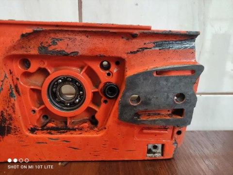 HUSQVARNA 266 SE KARTER OBUDOWA SILNIKA BLOK HUSQVARNA 266 SE KARTER OBUDOWA SILNIKA BLOK