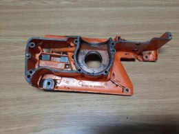 HUSQVARNA 266 SE KARTER OBUDOWA SILNIKA POŁÓWKA