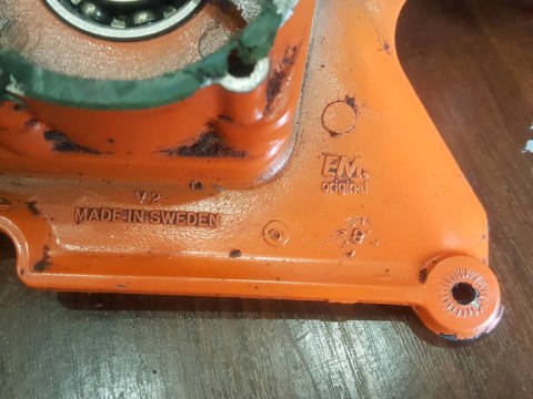HUSQVARNA 281 KARTER OBUDOWA SILNIKA BLOK POŁÓWKA HUSQVARNA 281 KARTER OBUDOWA SILNIKA BLOK POŁÓWKA