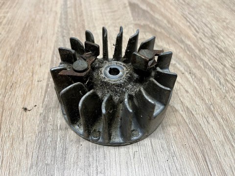 STIGA 8000 MAGNETO KOŁO MAGNESOWE STIGA 8000 MAGNETO KOŁO MAGNESOWE