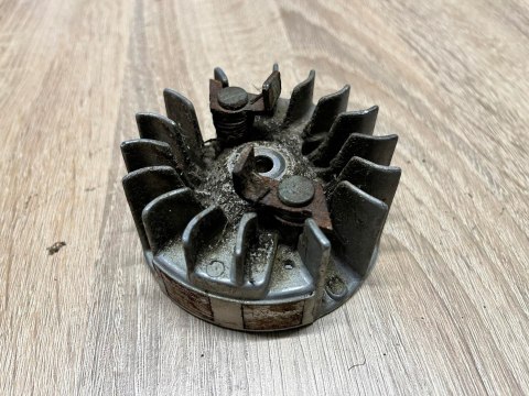 STIGA 8000 MAGNETO KOŁO MAGNESOWE STIGA 8000 MAGNETO KOŁO MAGNESOWE