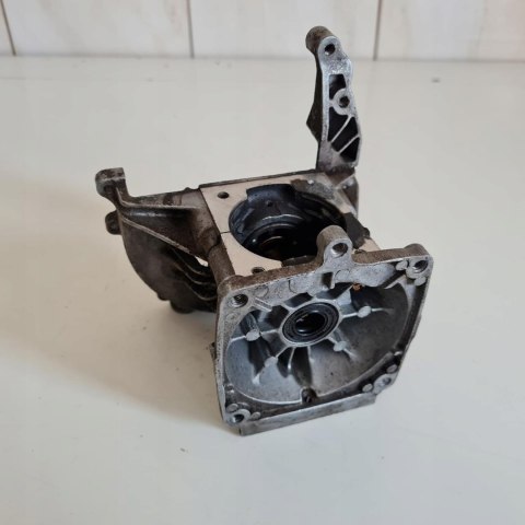 STIGA SB 32 D KARTER OBUDOWA SILNIKA KORPUS STIGA SB 32 D KARTER OBUDOWA SILNIKA KORPUS