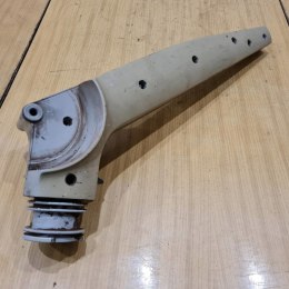 BLACK&DECKER 8224 OSŁONA OBUDOWA KORPUS MOCOWANIE