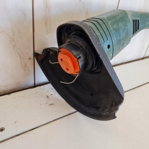 BLACK&DECKER ST20 PODKASZARKA ELEKTRYCZNA BLACK&DECKER ST20 PODKASZARKA ELEKTRYCZNA