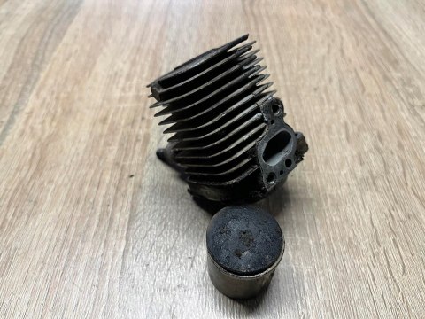 HUSQVARNA 25R CYLINDER TŁOK ORYGINAŁ KOMPLET HUSQVARNA 25R CYLINDER TŁOK ORYGINAŁ KOMPLET