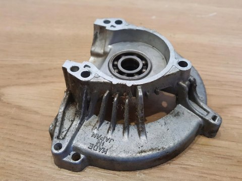 HUSQVARNA 25R KARTER OBUDOWA SILNIKA BLOK POŁÓWKA HUSQVARNA 25R KARTER OBUDOWA SILNIKA BLOK POŁÓWKA