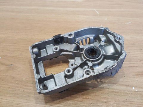 HUSQVARNA 25R KARTER OBUDOWA SILNIKA BLOK POŁÓWKA HUSQVARNA 25R KARTER OBUDOWA SILNIKA BLOK POŁÓWKA