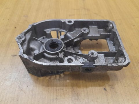 HUSQVARNA 25R KARTER OBUDOWA SILNIKA KORPUS BLOK HUSQVARNA 25R KARTER OBUDOWA SILNIKA KORPUS BLOK