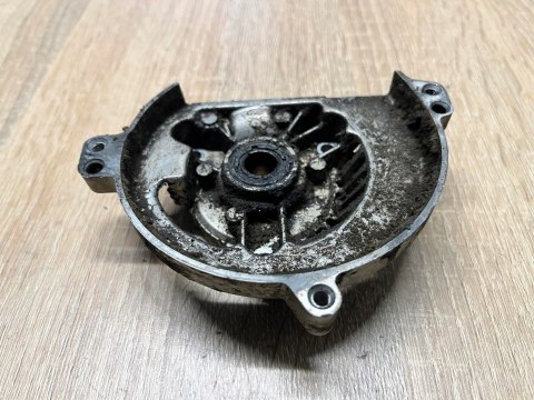 HUSQVARNA 25R KARTER OBUDOWA SILNIKA KORPUS BLOK HUSQVARNA 25R KARTER OBUDOWA SILNIKA KORPUS BLOK