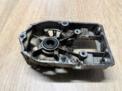 HUSQVARNA 25R KARTER OBUDOWA SILNIKA KORPUS BLOK HUSQVARNA 25R KARTER OBUDOWA SILNIKA KORPUS BLOK